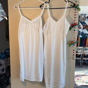 EUC VINTAGE JC PENNY set of two white nylon slip dresses pajamas size 34 or size